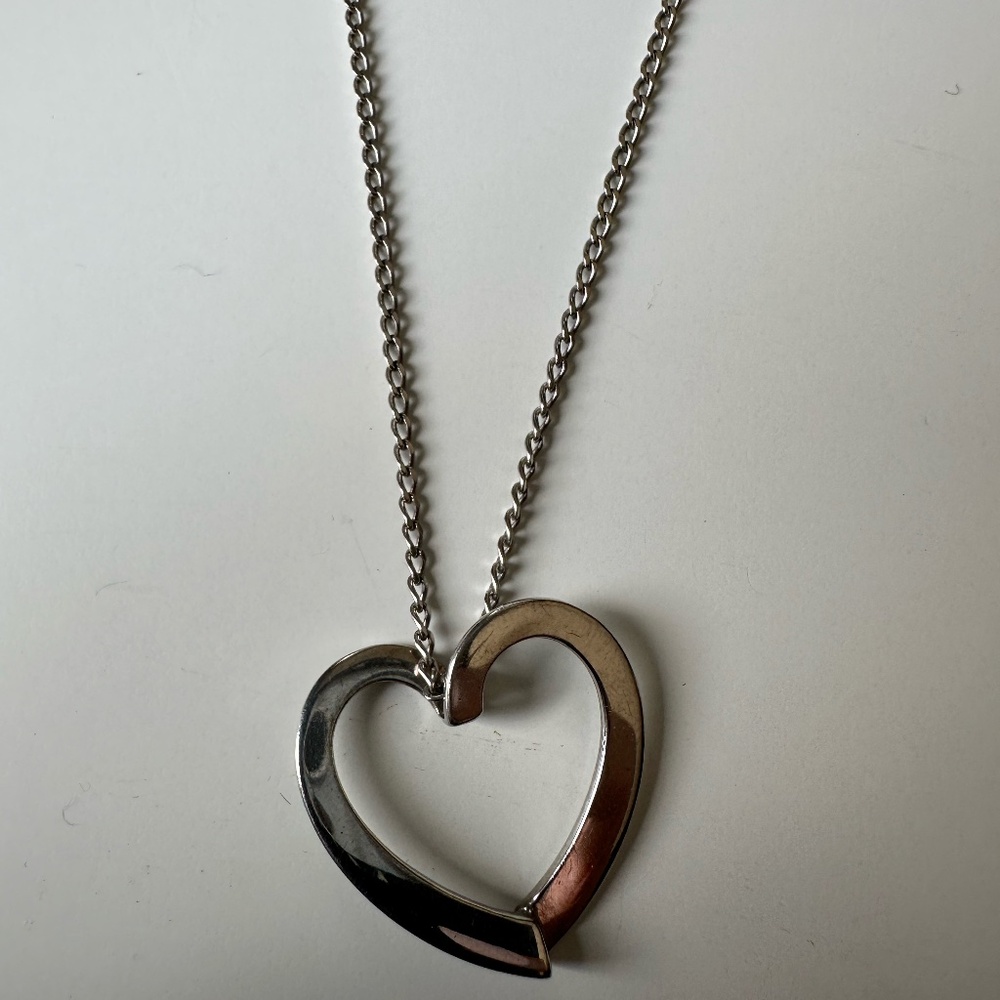 Elle Jewellery Silver Heart Necklace